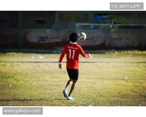 丑帅兼具的足球明星们那些独特的魅力与球场表现 丑帅兼具的足球明星们那些独特的魅力与球场表现