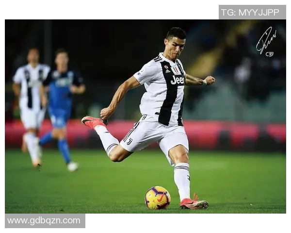 死侍风格！足球球星的霸气纹身展示